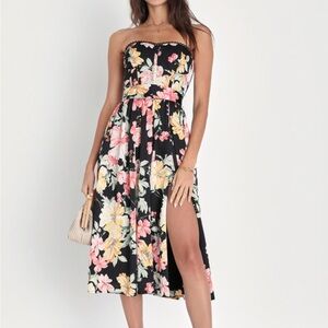 Lulu’s strapless floral dress with pockets size medium